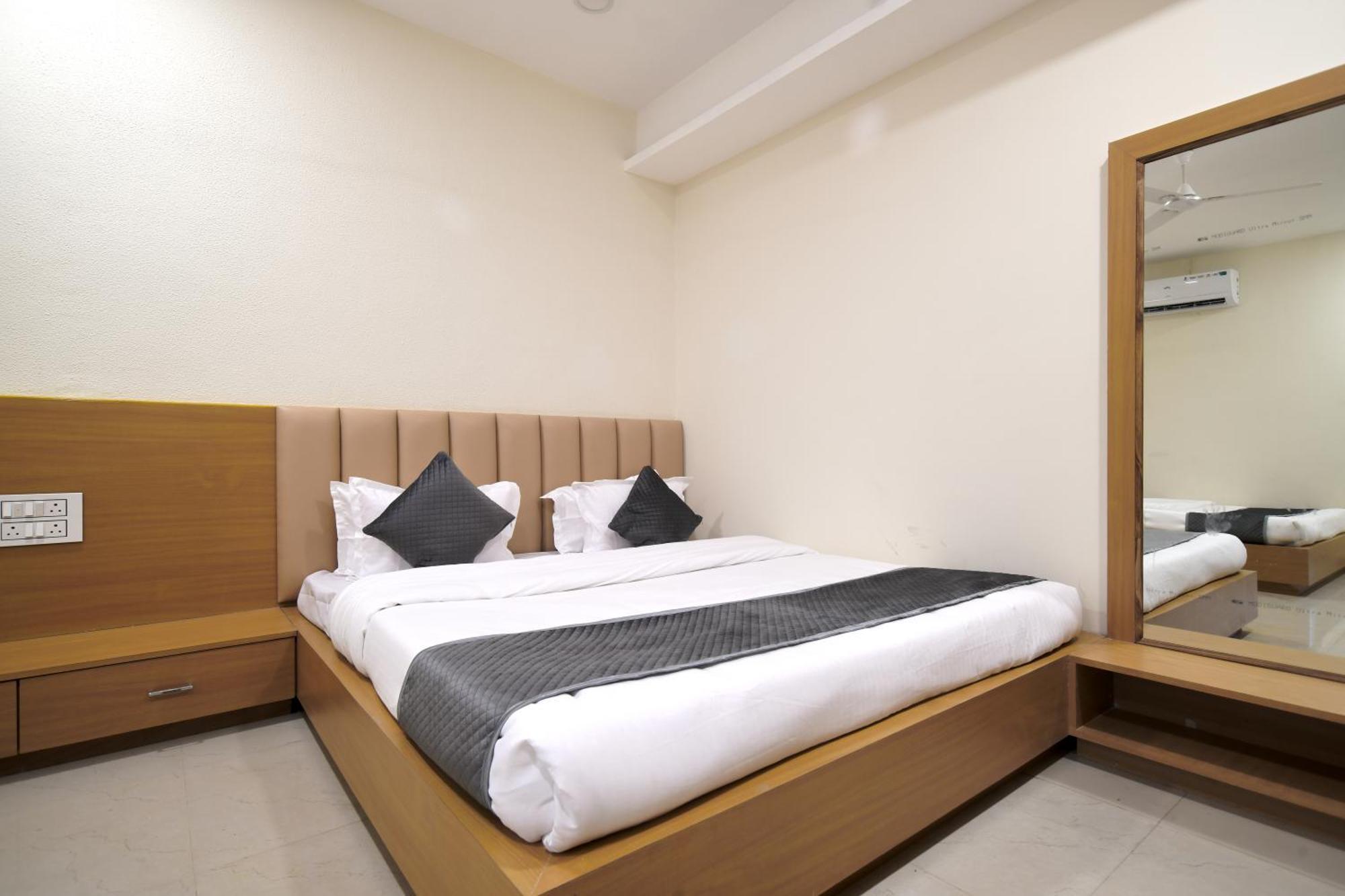 Hotel Shivlok Ujjain Chambre photo