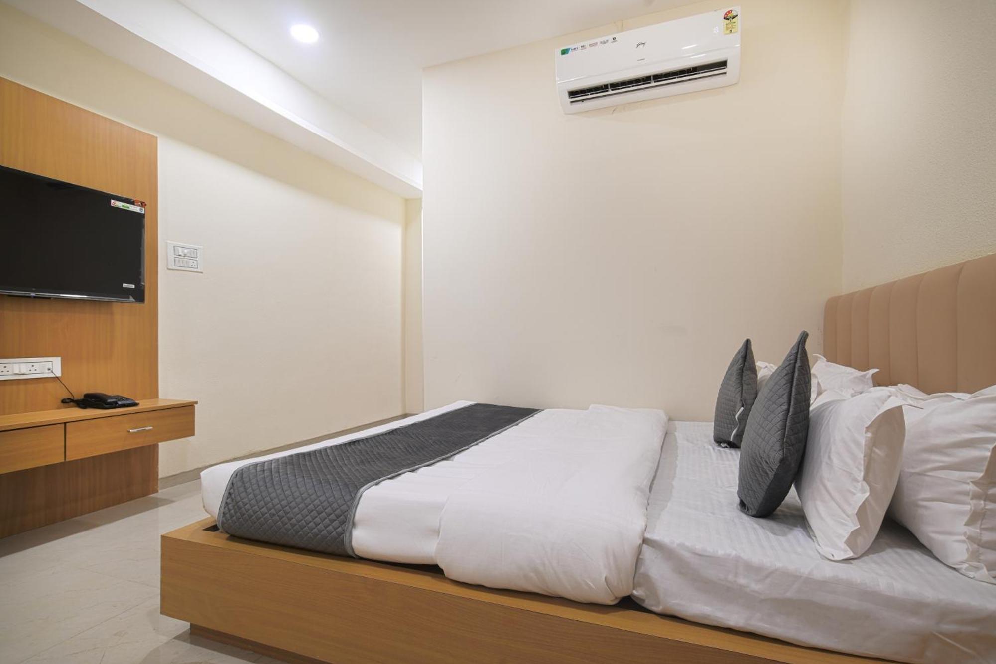 Hotel Shivlok Ujjain Chambre photo