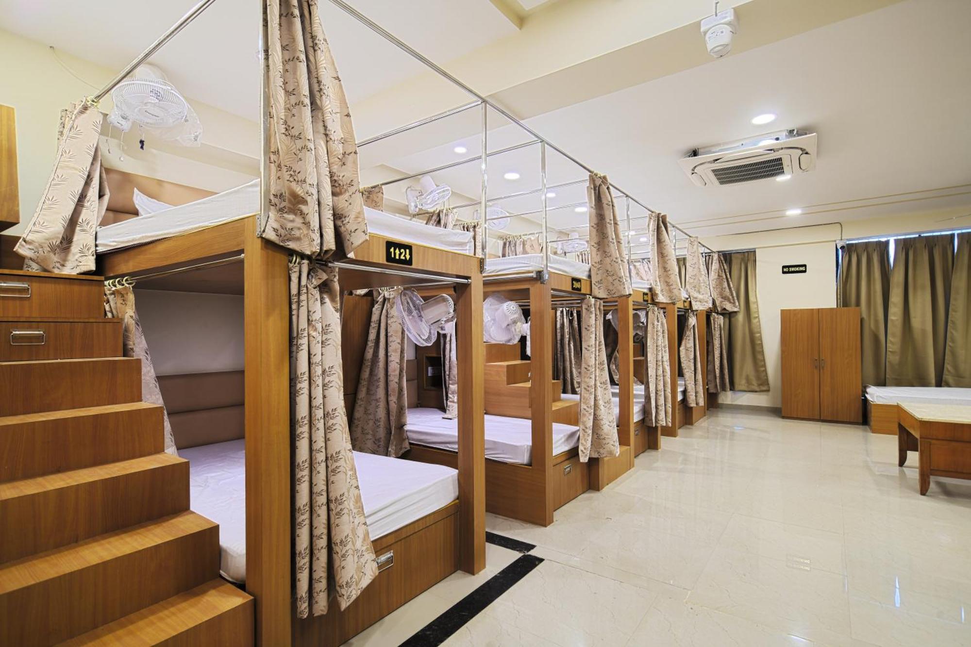 Hotel Shivlok Ujjain Extérieur photo