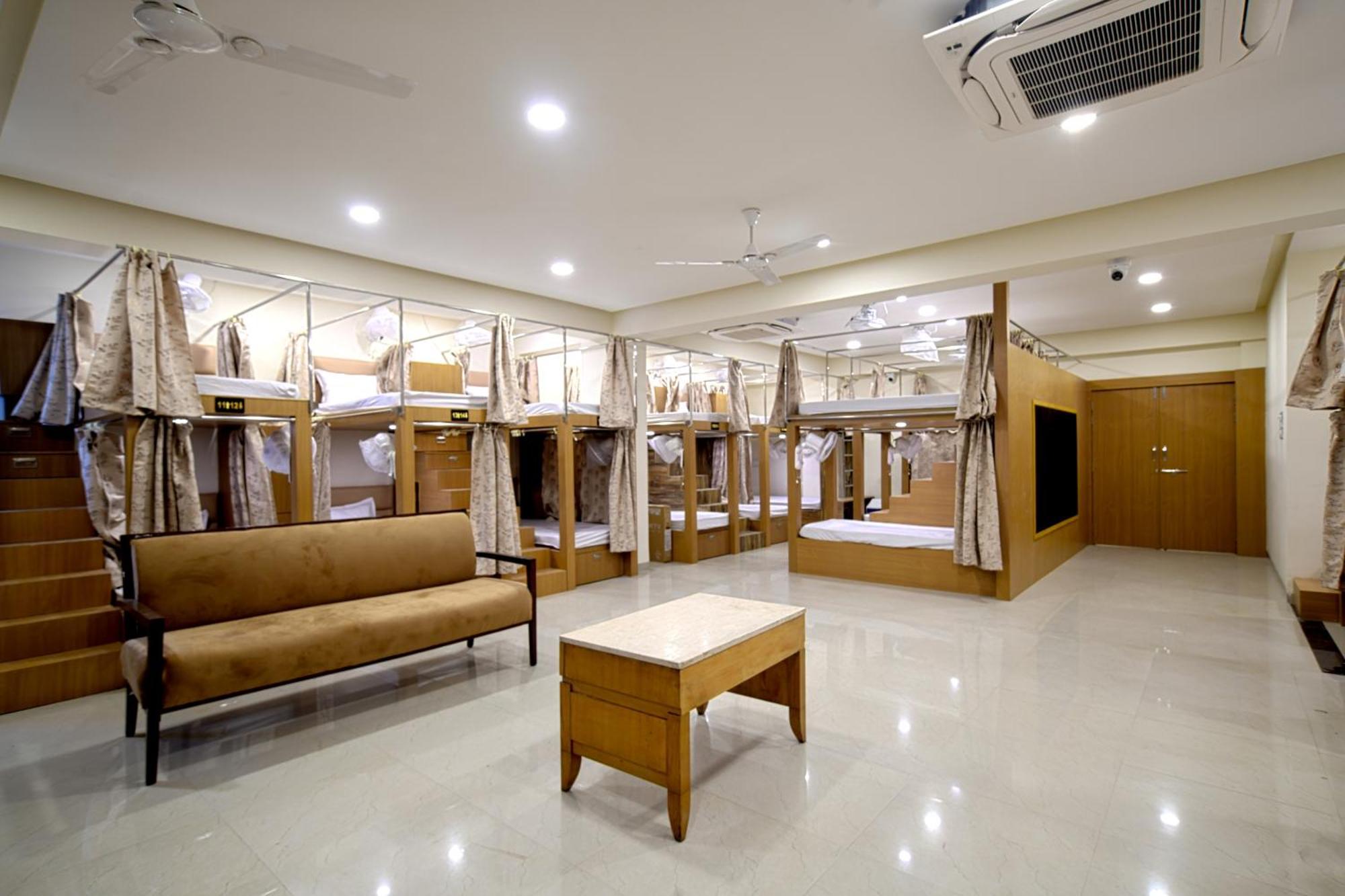 Hotel Shivlok Ujjain Extérieur photo