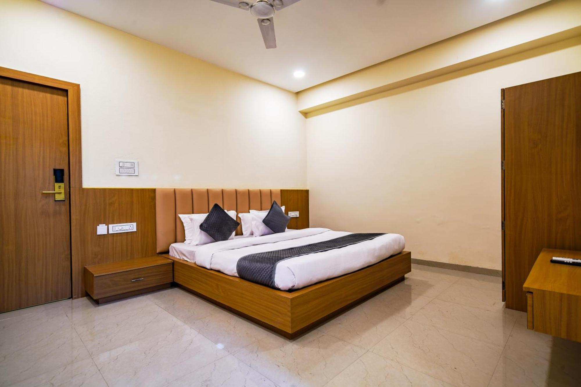 Hotel Shivlok Ujjain Chambre photo