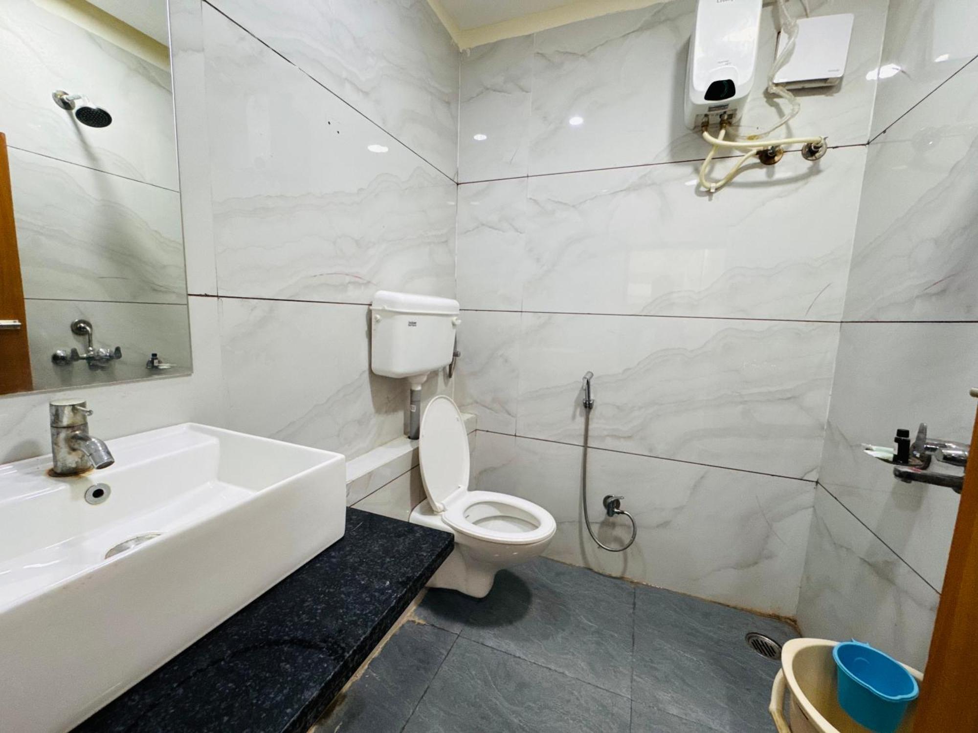 Hotel Shivlok Ujjain Extérieur photo