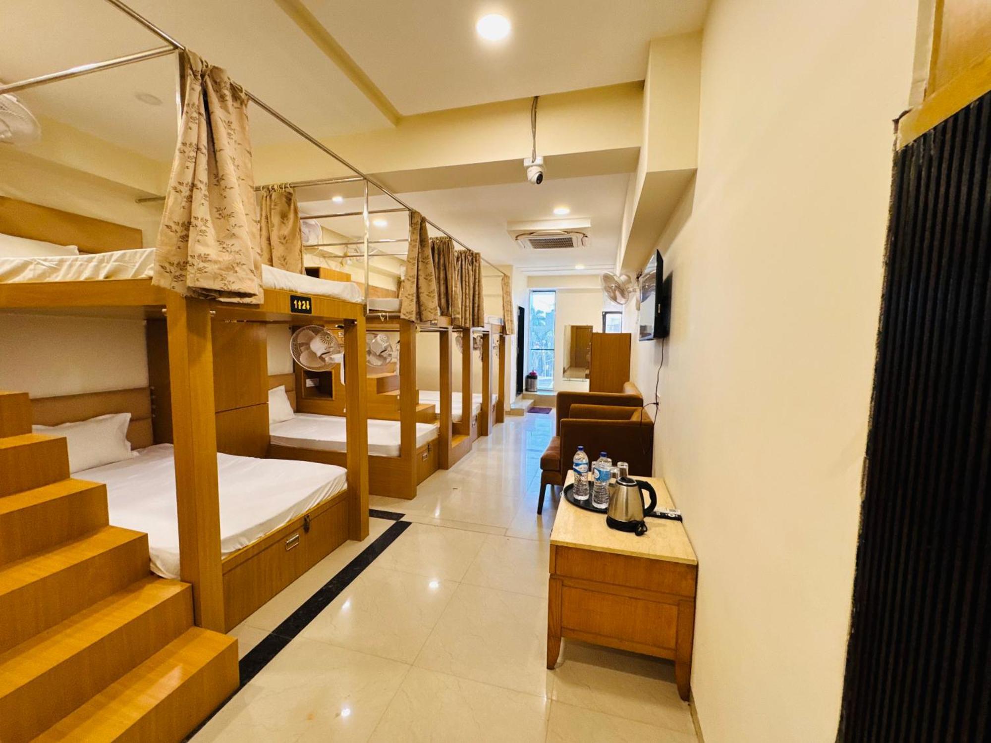 Hotel Shivlok Ujjain Extérieur photo